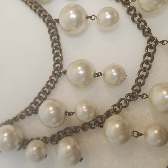 Cookie Lee Vintage Faux Pearl Bib Statement Necklace - Picture 3 of 6
